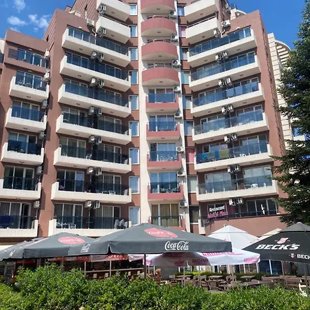 Admiral Plaza A 11 Sunny *