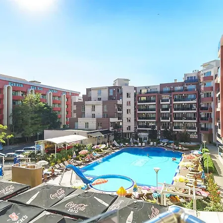 Admiral Plaza A 11 Sunny Apartment *
